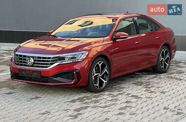 Седан Volkswagen Passat 2022 в 