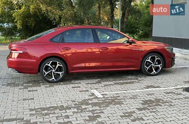 Седан Volkswagen Passat 2022 в 