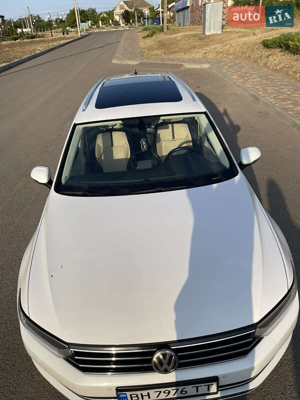 Универсал Volkswagen Passat 2016 в Одессе