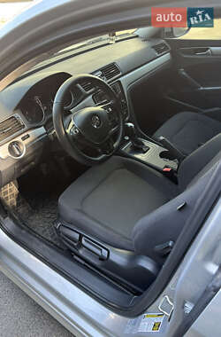 Седан Volkswagen Passat 2015 в 