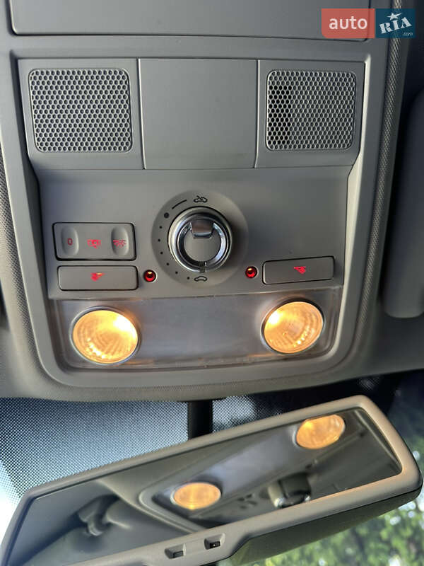 Седан Volkswagen Passat 2013 в Дубні