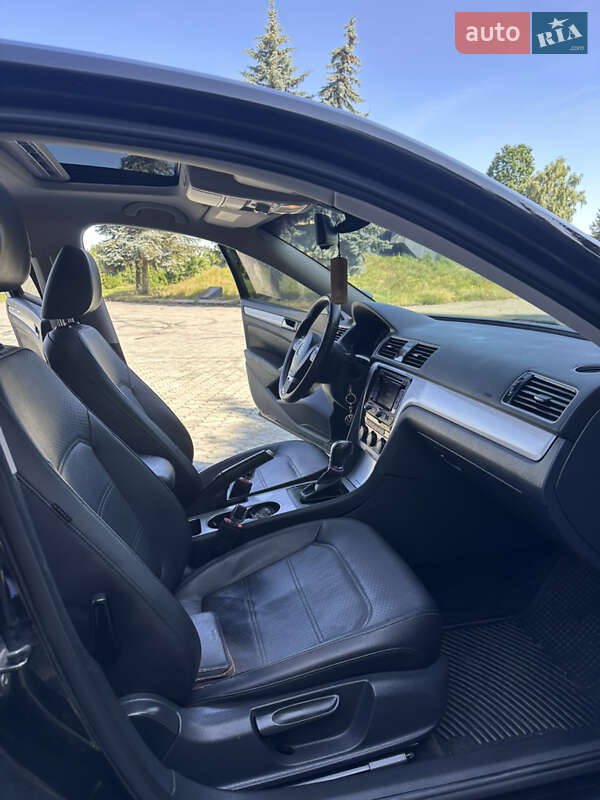 Седан Volkswagen Passat 2013 в Дубні