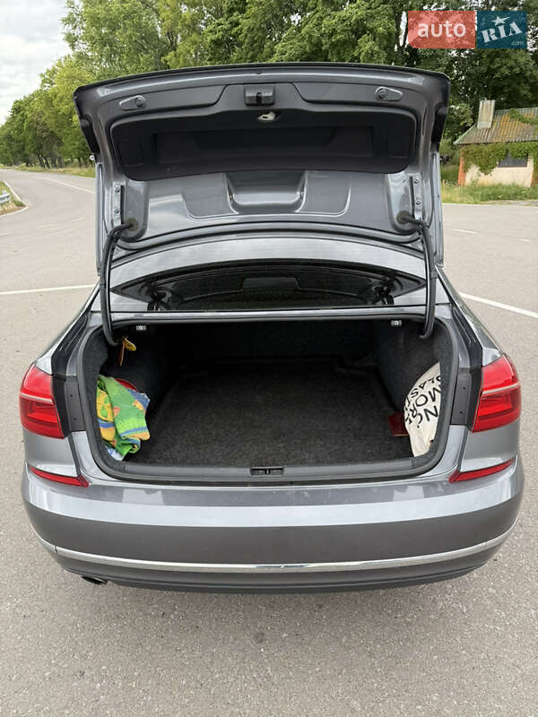 Седан Volkswagen Passat 2016 в Киеве фото 14 Седан Volkswagen Passat 2016 в Киеве