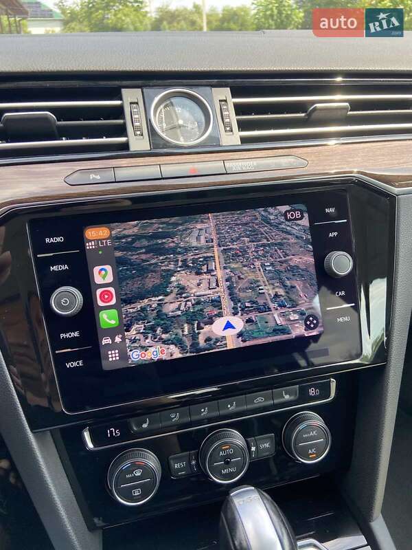 Универсал Volkswagen Passat 2017 в Могилев-Подольске