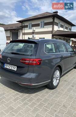 Универсал Volkswagen Passat 2017 в Могилев-Подольске