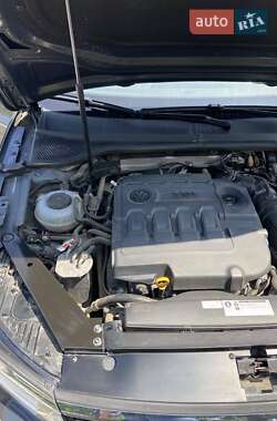 Универсал Volkswagen Passat 2017 в Могилев-Подольске