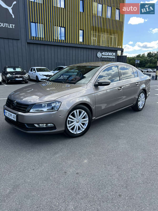 Volkswagen Passat 2010