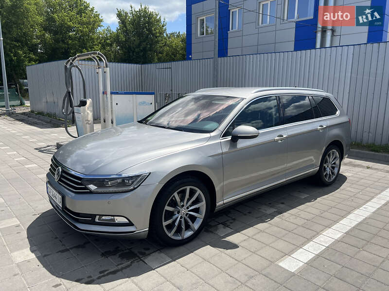 Універсал Volkswagen Passat 2015 в Черкасах