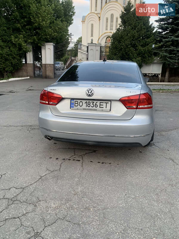 Седан Volkswagen Passat 2015 в Тернополе