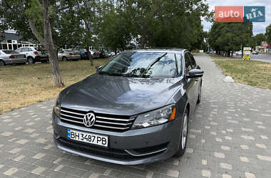 Седан Volkswagen Passat 2012 в Одесі