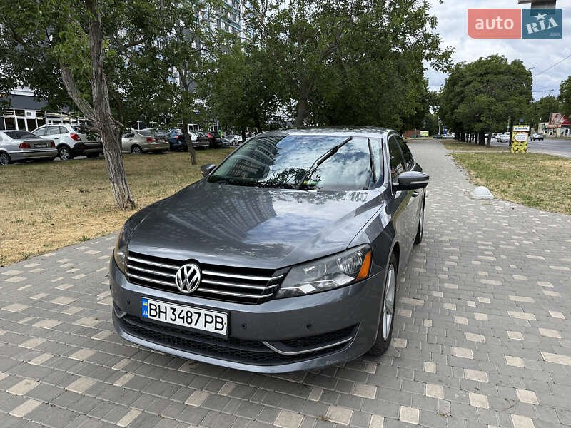 Volkswagen Passat 2012