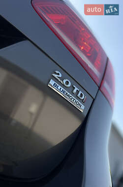 Універсал Volkswagen Passat 2012 в 