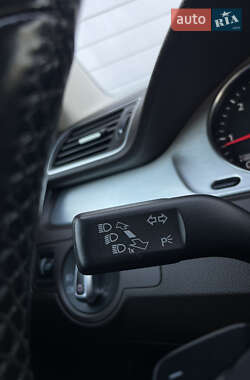 Універсал Volkswagen Passat 2012 в 