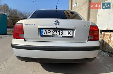 Седан Volkswagen Passat 2000 в 