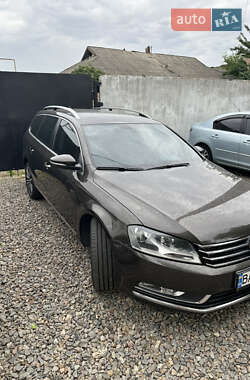 Універсал Volkswagen Passat 2014 в Первомайську