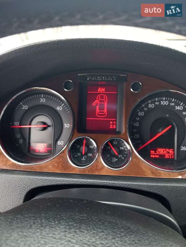 Универсал Volkswagen Passat 2005 в Киеве