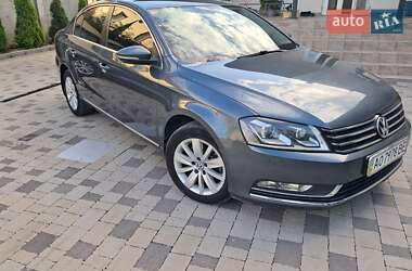 Седан Volkswagen Passat 2013 в Мукачево
