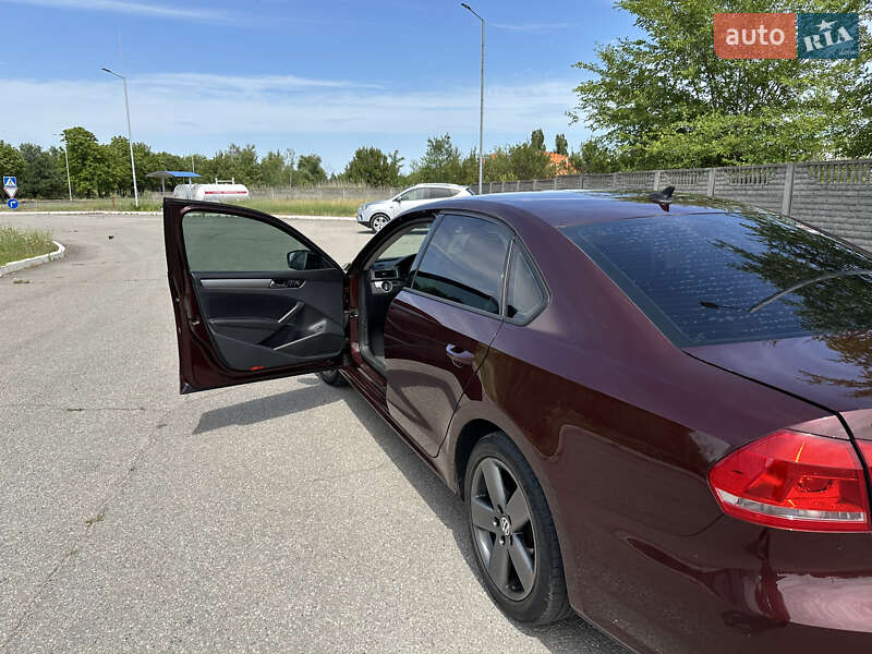 Седан Volkswagen Passat 2014 в Запорожье фото 10 Седан Volkswagen Passat 2014 в Запорожье