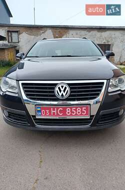 Универсал Volkswagen Passat 2009 в Нововолынске