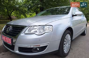 Універсал Volkswagen Passat 2009 в 