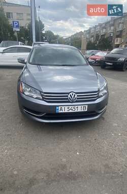 Седан Volkswagen Passat 2013 в Киеве