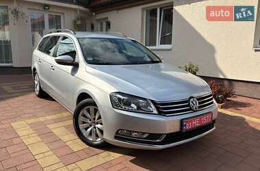 Универсал Volkswagen Passat 2012 в Дрогобыче