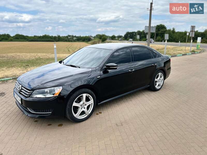 Седан Volkswagen Passat 2014 в Кам'янському
