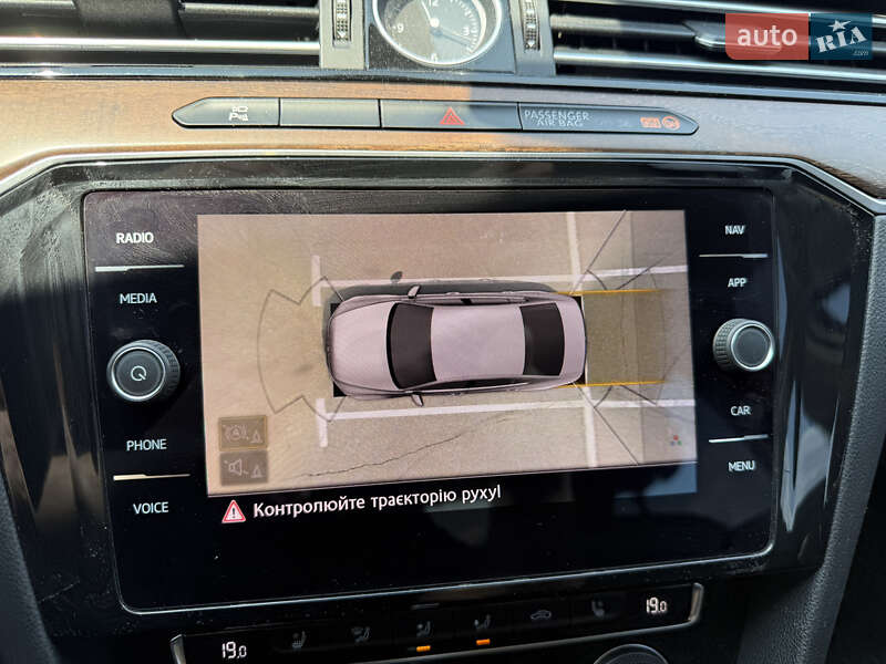 Седан Volkswagen Passat 2017 в Киеве