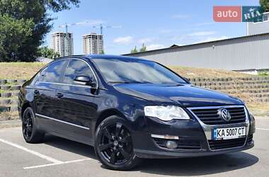 Седан Volkswagen Passat 2006 в Киеве
