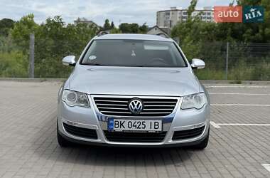 Універсал Volkswagen Passat 2009 в Дубні