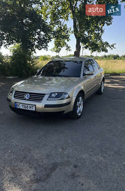 Седан Volkswagen Passat 2002 в Стрые