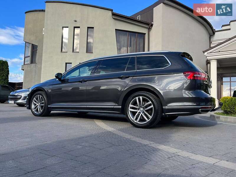 Універсал Volkswagen Passat 2018 в Полтаві