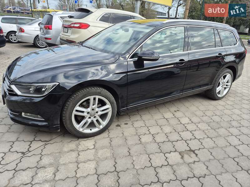 Універсал Volkswagen Passat 2015 в Дніпрі