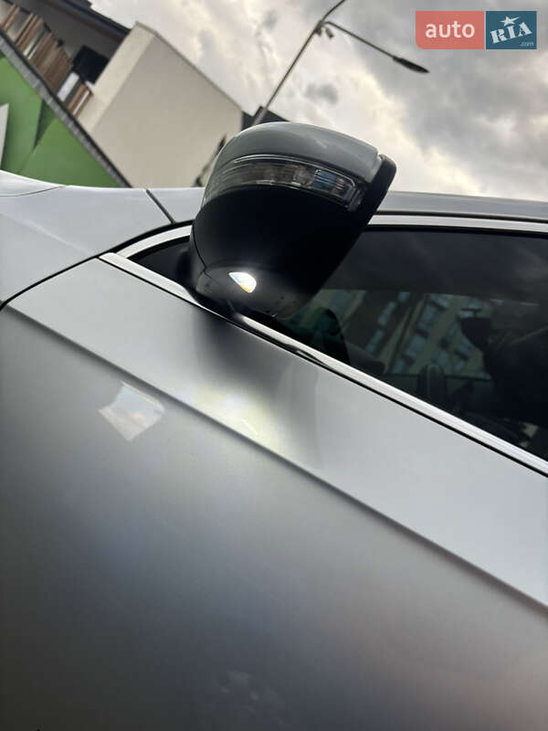 Універсал Volkswagen Passat 2013 в Івано-Франківську