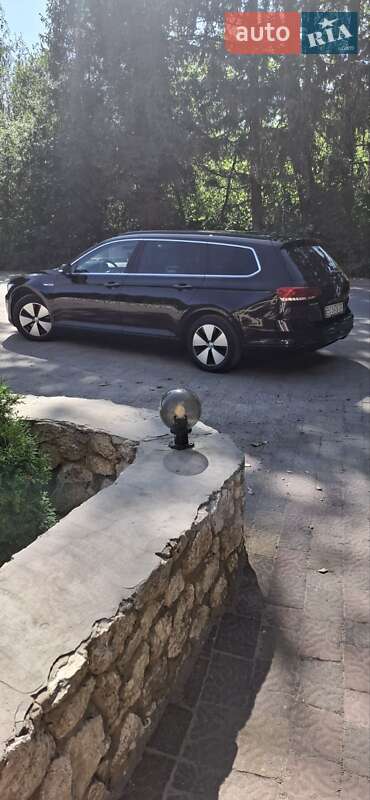 Универсал Volkswagen Passat 2016 в Тернополе