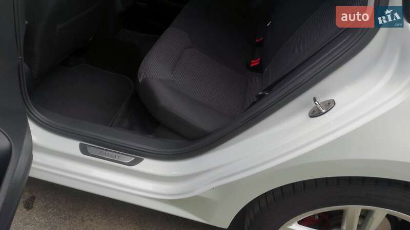 Седан Volkswagen Passat 2018 в Киеве