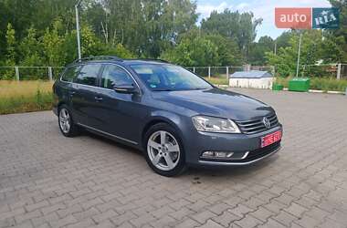 Универсал Volkswagen Passat 2012 в Луцке