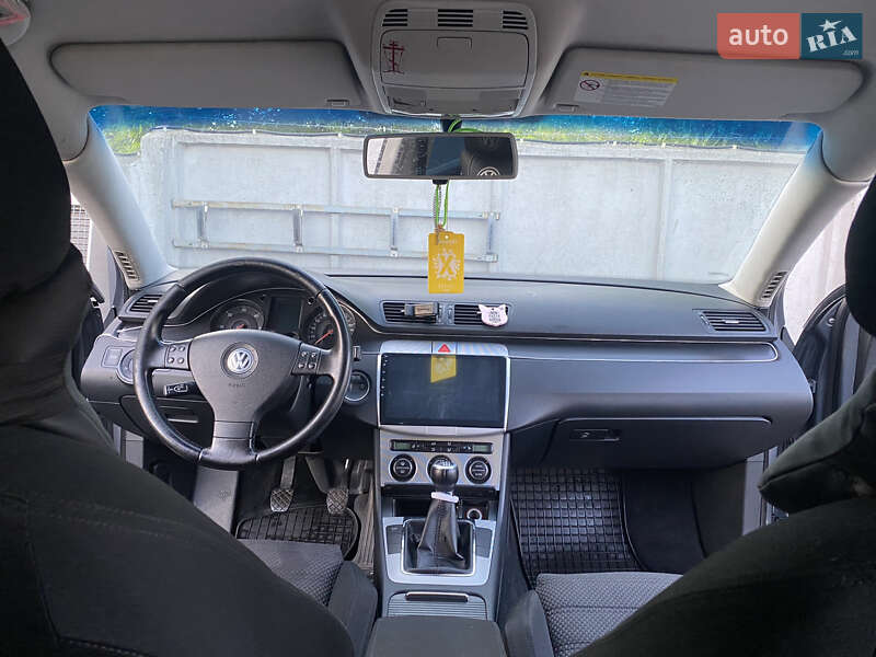 Универсал Volkswagen Passat 2006 в Житомире