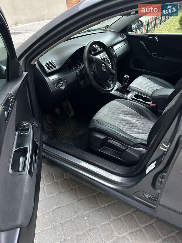 Універсал Volkswagen Passat 2005 в Тернополі