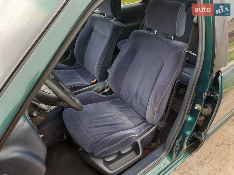 Универсал Volkswagen Passat 1996 в Мурованых Куриловцах