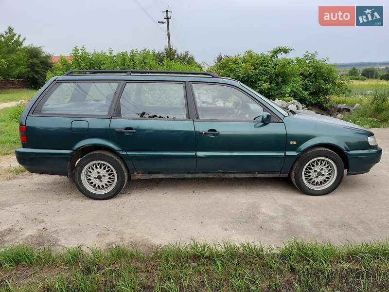 Универсал Volkswagen Passat 1996 в Мурованых Куриловцах