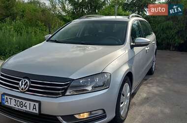 Універсал Volkswagen Passat 2011 в Рогатині