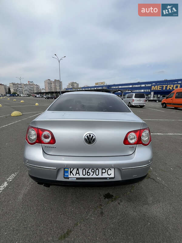 Седан Volkswagen Passat 2008 в Києві