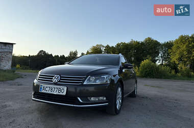 Універсал Volkswagen Passat 2013 в Володимирі
