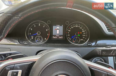 Універсал Volkswagen Passat 2010 в 