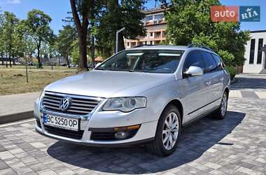Універсал Volkswagen Passat 2005 в Мукачевому