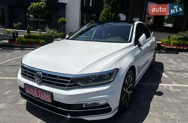 Седан Volkswagen Passat 2018 в Ужгороді