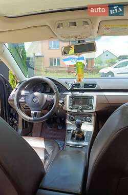 Універсал Volkswagen Passat 2010 в 
