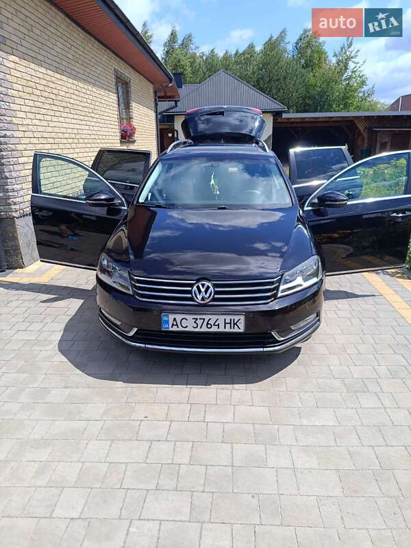 Універсал Volkswagen Passat 2010 в 