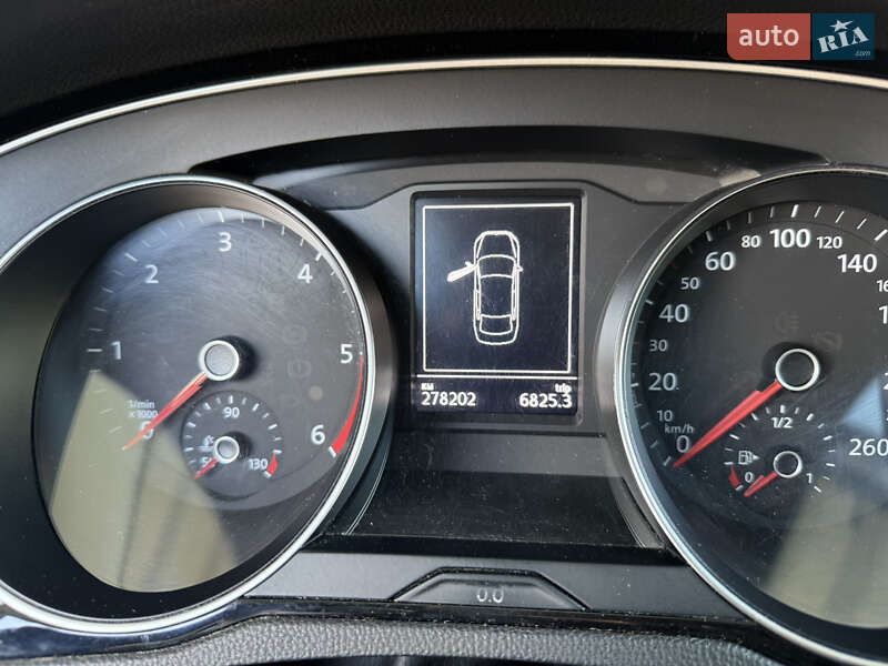 Седан Volkswagen Passat 2016 в Житомире